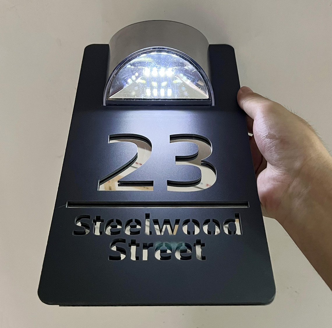 Customized Solar Exterior Hous - Outdoor Power Number reseña y precio