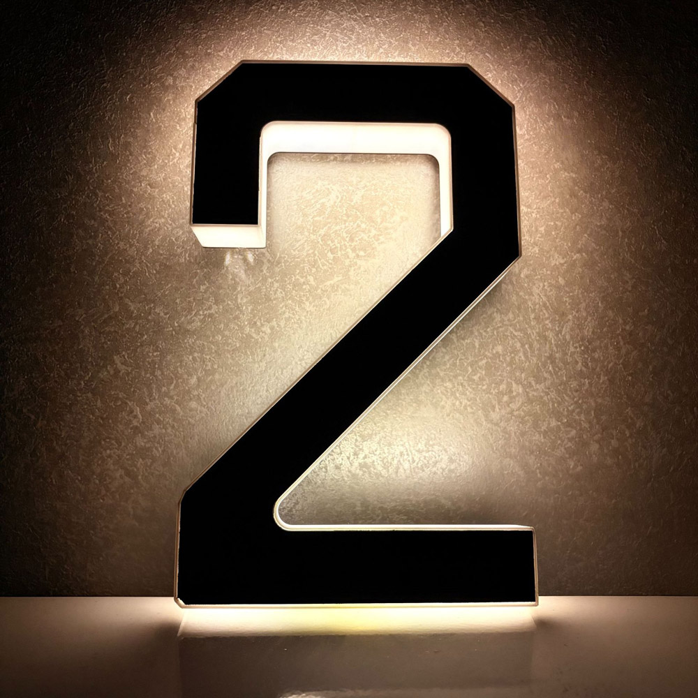 12CM Solar-Powered Outdoor Hou - Outdoor Power Number reseña y precio